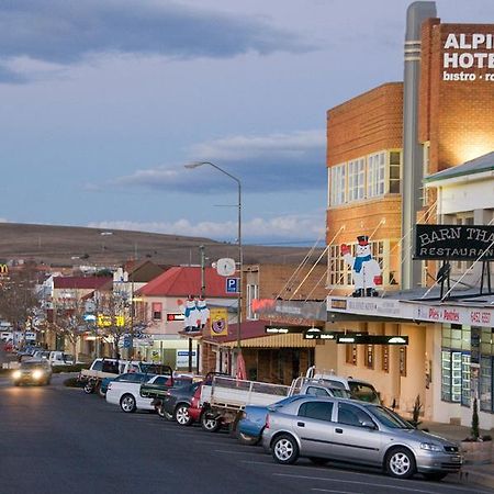 The Alpine Hotel Кума Екстер'єр фото
